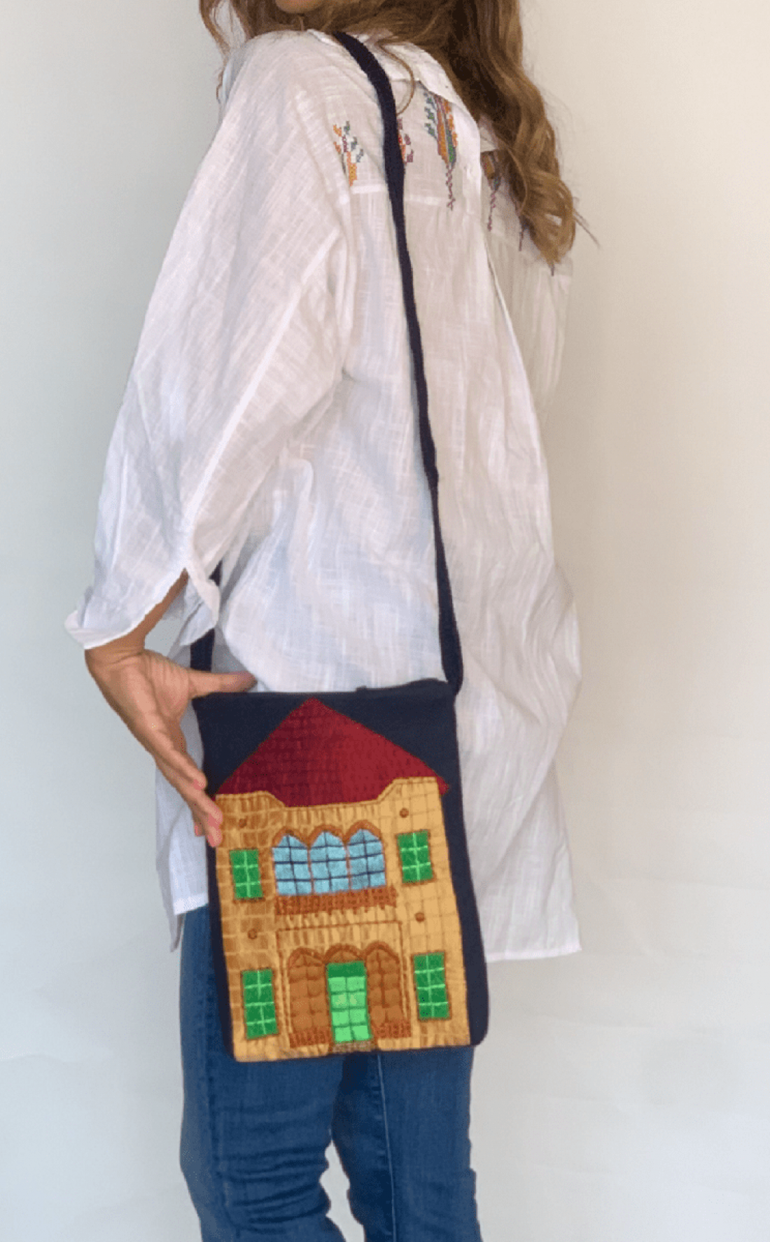 Beit Lebanese House Linen Hand embroidered side bag 